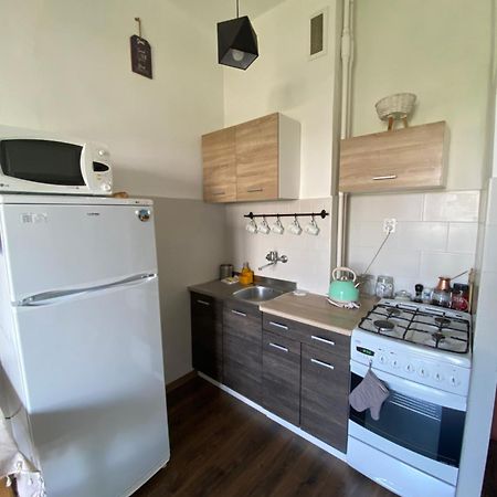 Ohmyhome - Sunny Apartment In City Center ワルシャワ エクステリア 写真